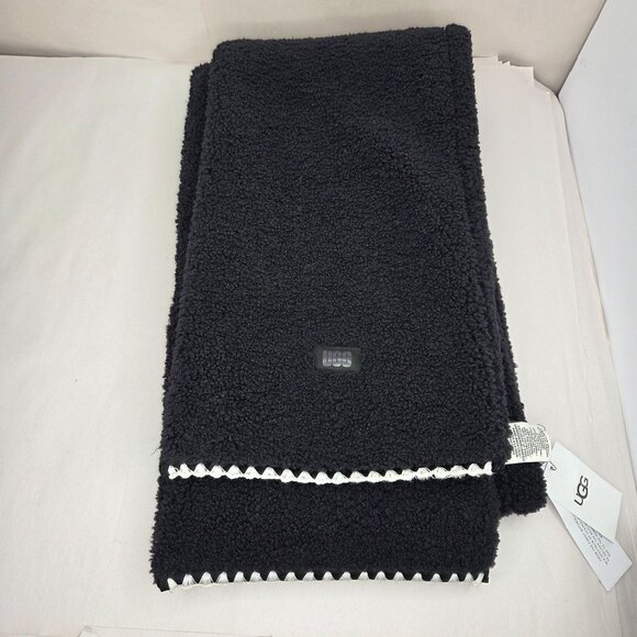 NWT UGG Women's Scalloped UGGFluff Scarf Black - Picture 1 of 4